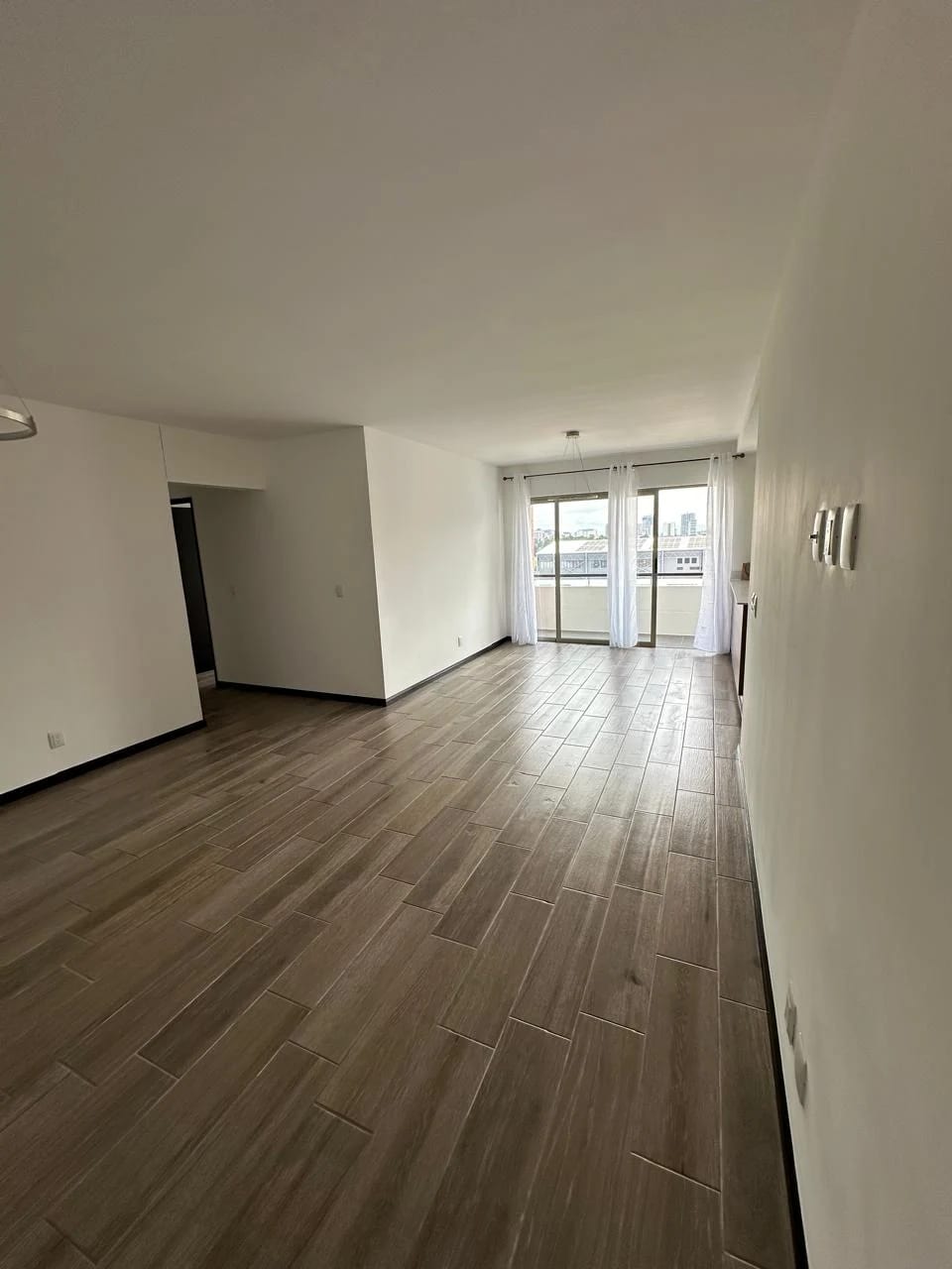 Apartamento en Renta – 3 Dormitorios en Segheria, Zona 14 — Apartamento en Alquiler en Segheria, Zona 14, Guatemala, Ciudad — foto 4 de 17
