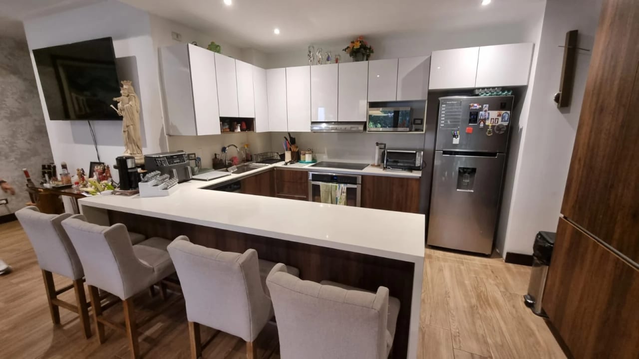 Apartamento en Venta En Zona 10 — Apartamento en Venta en Zona 10, Guatemala, Ciudad — foto 7 de 12