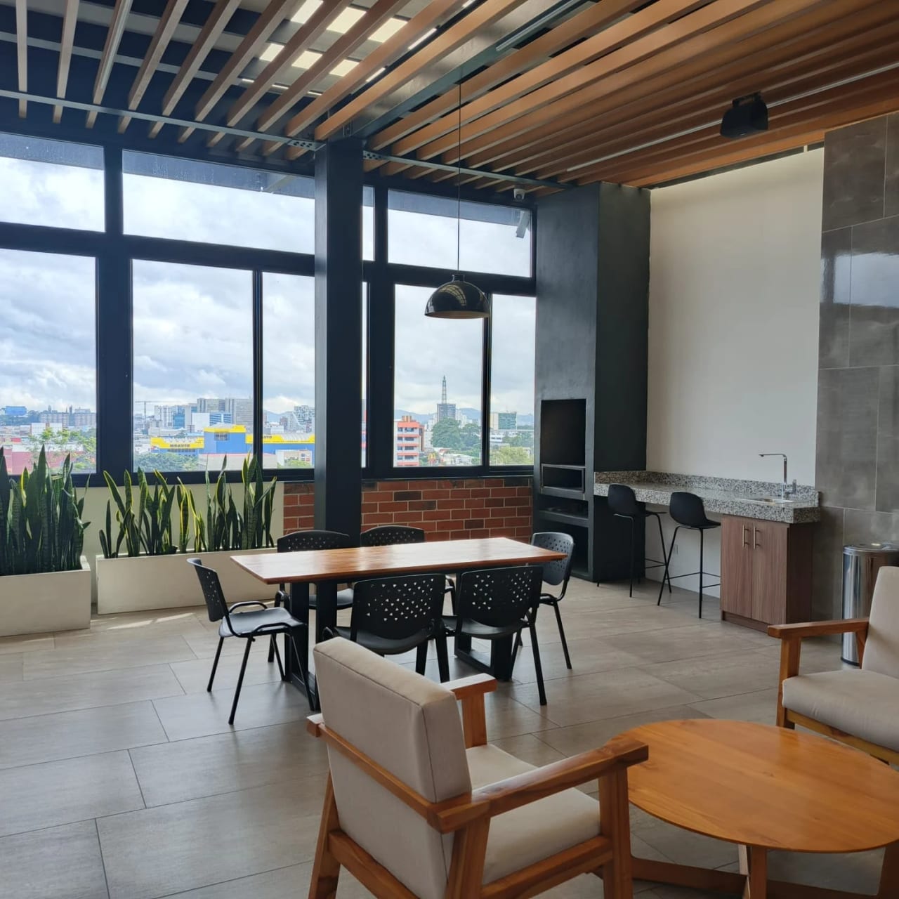 Descubre este espectacular apartamento en el corazón de Zona 9 — Apartamento en Venta en Cendana, Zona 9, Guatemala, Ciudad — foto 9 de 11