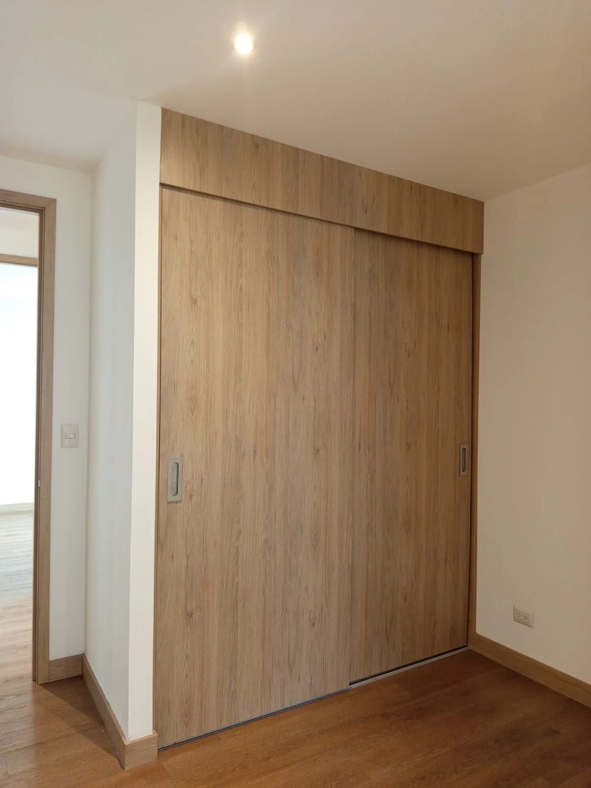Apto Premium en Renta - Zona 15 | 3 Hab | Nivel 10 — Apartamento en Alquiler en Zona 15, Guatemala, Ciudad — foto 3 de 15