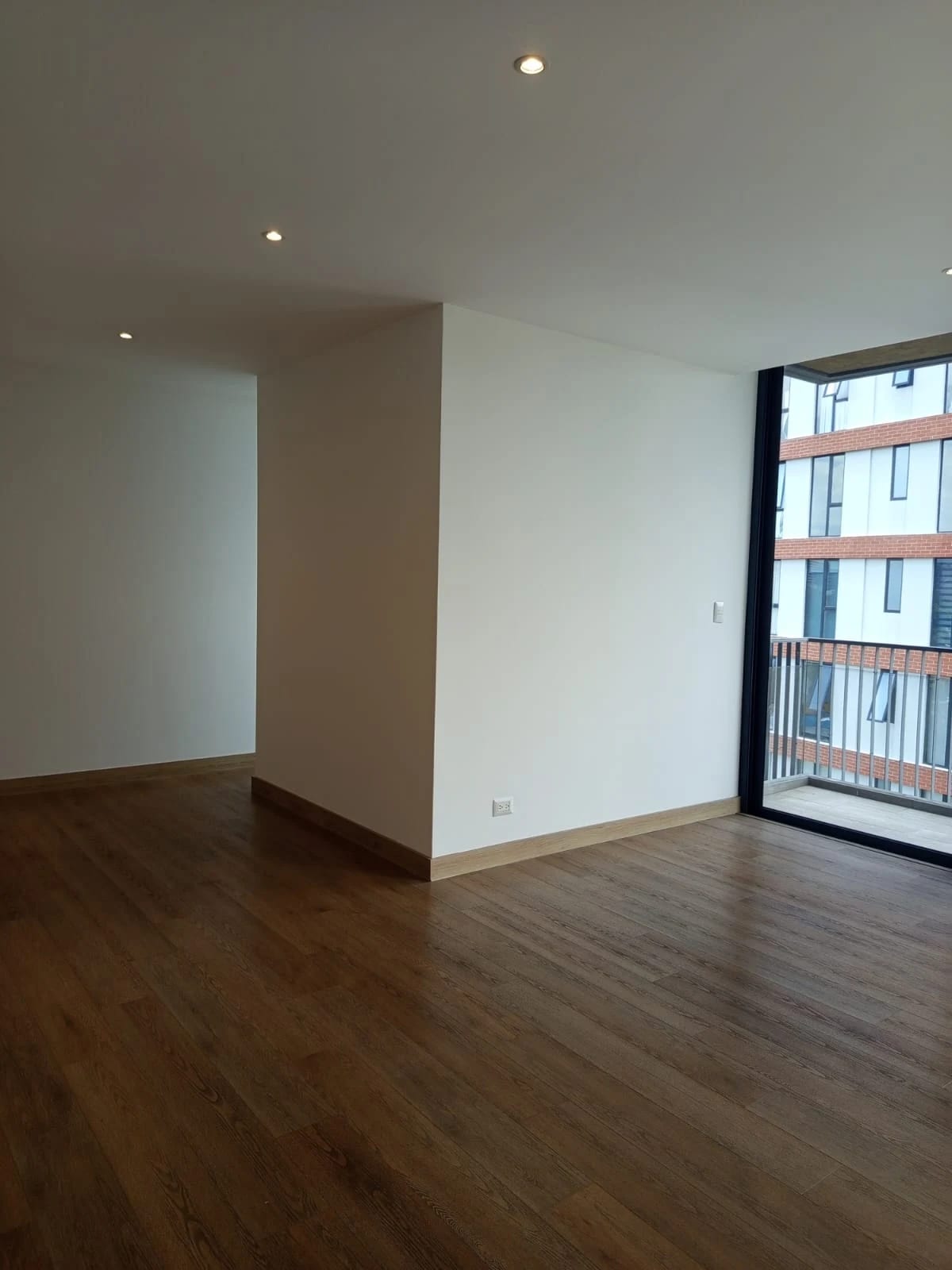 Apto Premium en Renta - Zona 15 | 3 Hab | Nivel 10 — Apartamento en Alquiler en Zona 15, Guatemala, Ciudad — foto 5 de 15