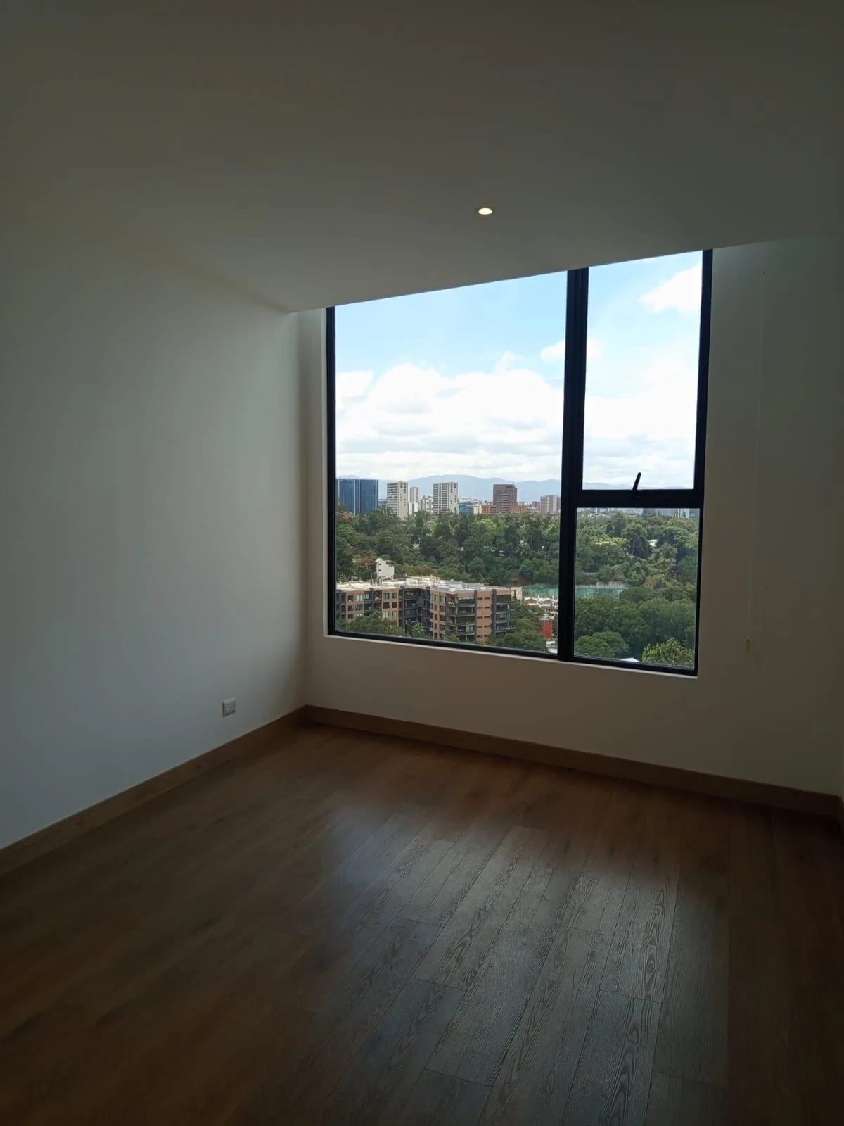 Apto Premium en Renta - Zona 15 | 3 Hab | Nivel 10 — Apartamento en Alquiler en Zona 15, Guatemala, Ciudad — foto 15 de 15
