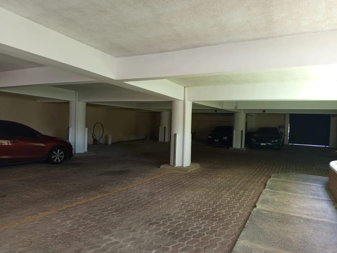 En Venta Apartamento 1 Habitacion la Montaña Zona 16 - 2 Parqueos — Apartamento en Venta en Zona 16, Guatemala, Ciudad — foto 11 de 14