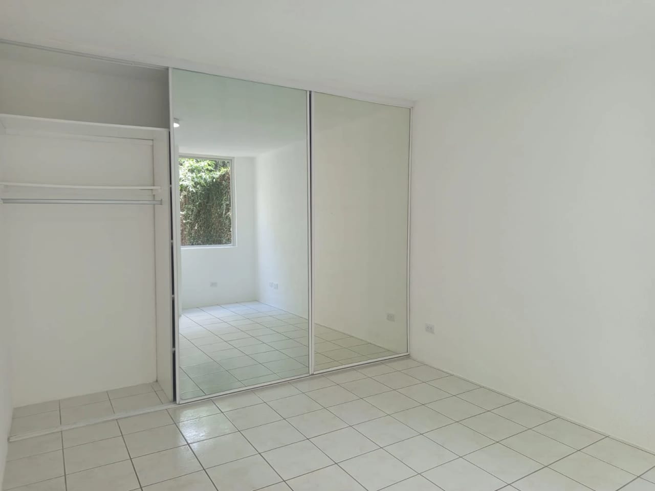 En Venta Apartamento 1 Habitacion la Montaña Zona 16 - 2 Parqueos — Apartamento en Venta en Zona 16, Guatemala, Ciudad — foto 9 de 14