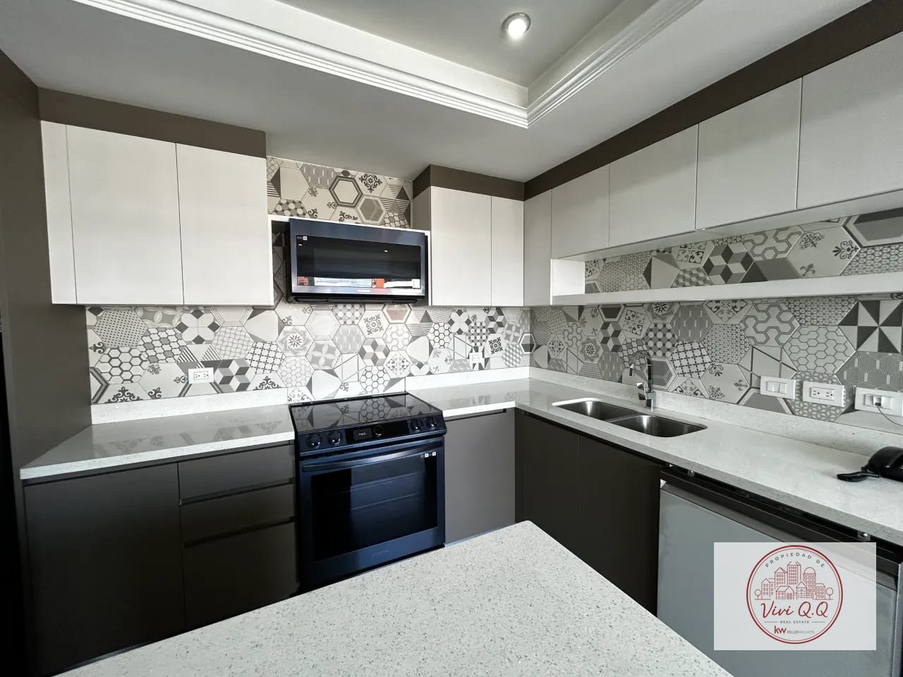 Cocina — Apartamento Inteligente de Lujo en Renta Zona 14 — Apartamento en Alquiler en Ikonia, Zona 14, Guatemala, Ciudad — foto 4 de 17