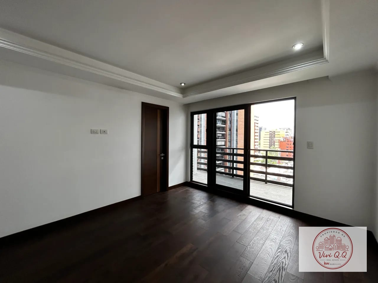 Dormitorio principal — Apartamento Inteligente de Lujo en Renta Zona 14 — Apartamento en Alquiler en Ikonia, Zona 14, Guatemala, Ciudad — foto 8 de 17