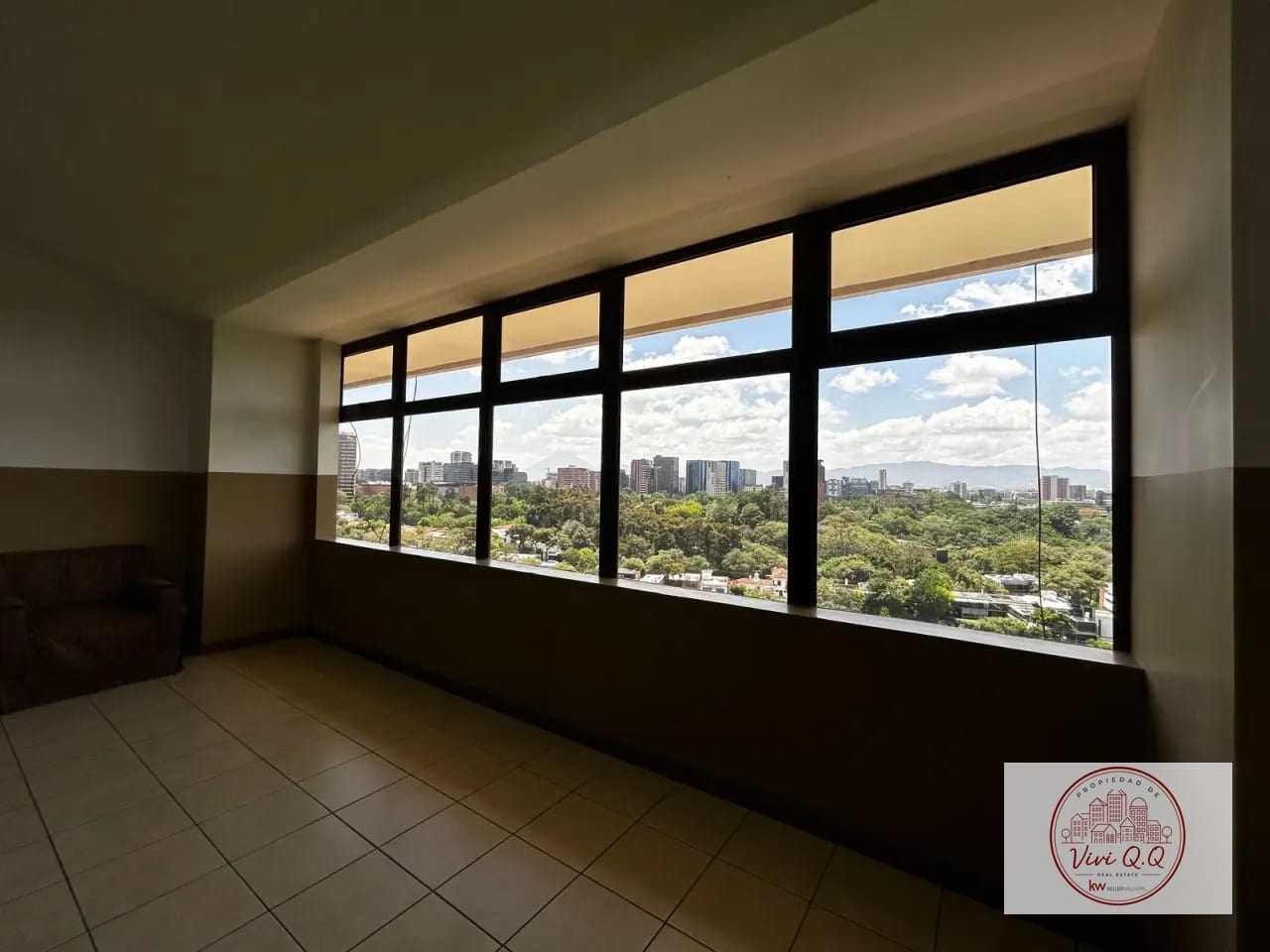 Renta Apartamento de Nivel Completo con Vistas 360° en Zona 15 — Apartamento en Alquiler en El Robledal, Zona 15, Guatemala, Ciudad — foto 12 de 12
