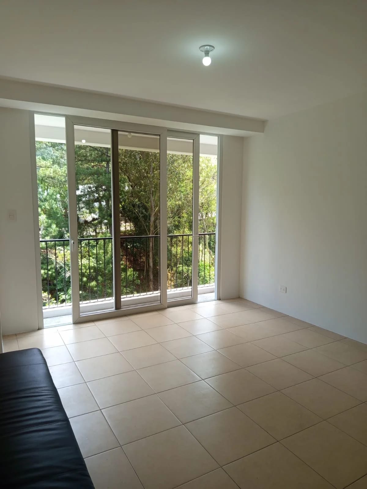 Disponible para Renta - Zona 16 Ideal para Estudiantes — Apartamento en Alquiler en Zona 16, Guatemala, Ciudad — foto 1 de 14