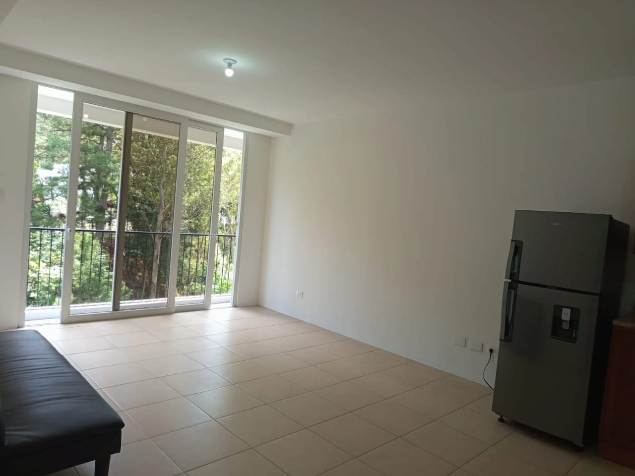 Disponible para Renta - Zona 16 Ideal para Estudiantes — Apartamento en Alquiler en Zona 16, Guatemala, Ciudad — foto 2 de 14