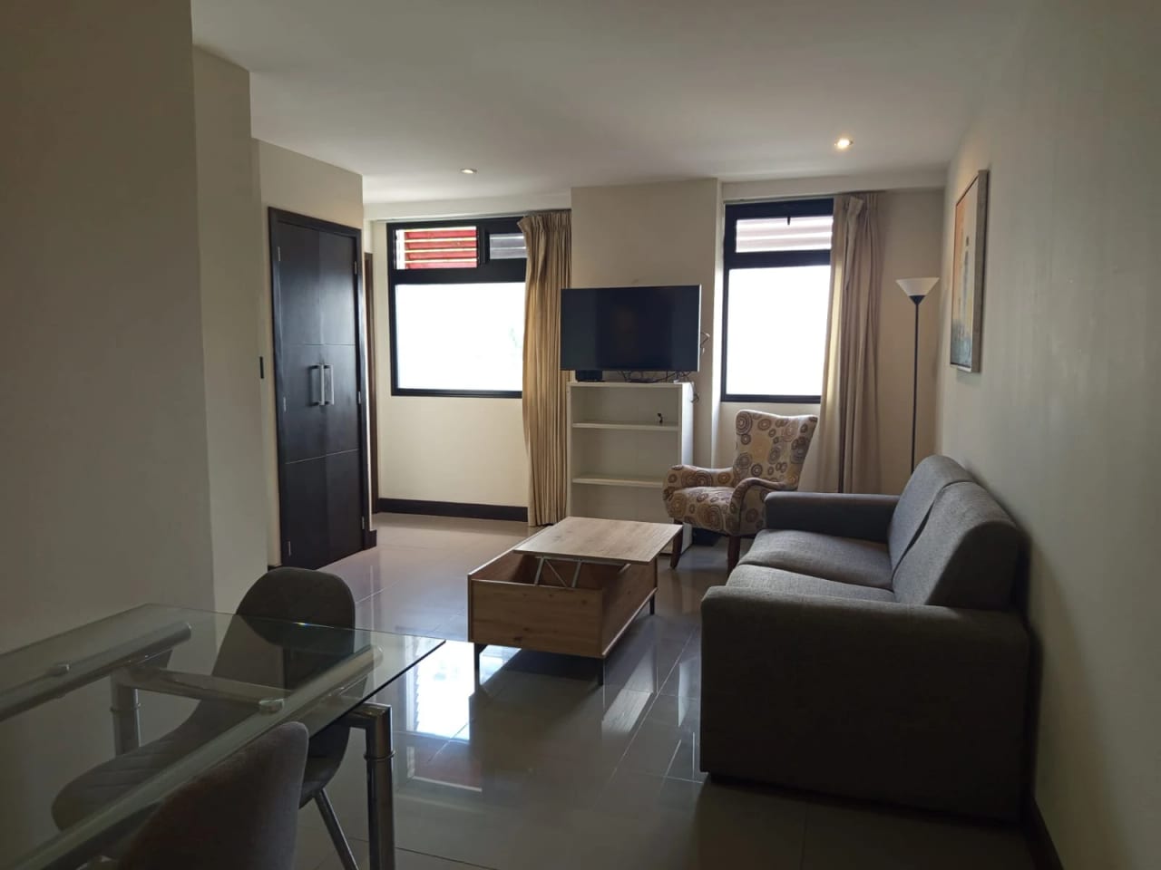 Se Rentan Apartamentos de Dos Habitaciones en Zona 15 Amueblados — Apartamento en Alquiler en Zona 15, Guatemala, Ciudad — foto 1 de 17