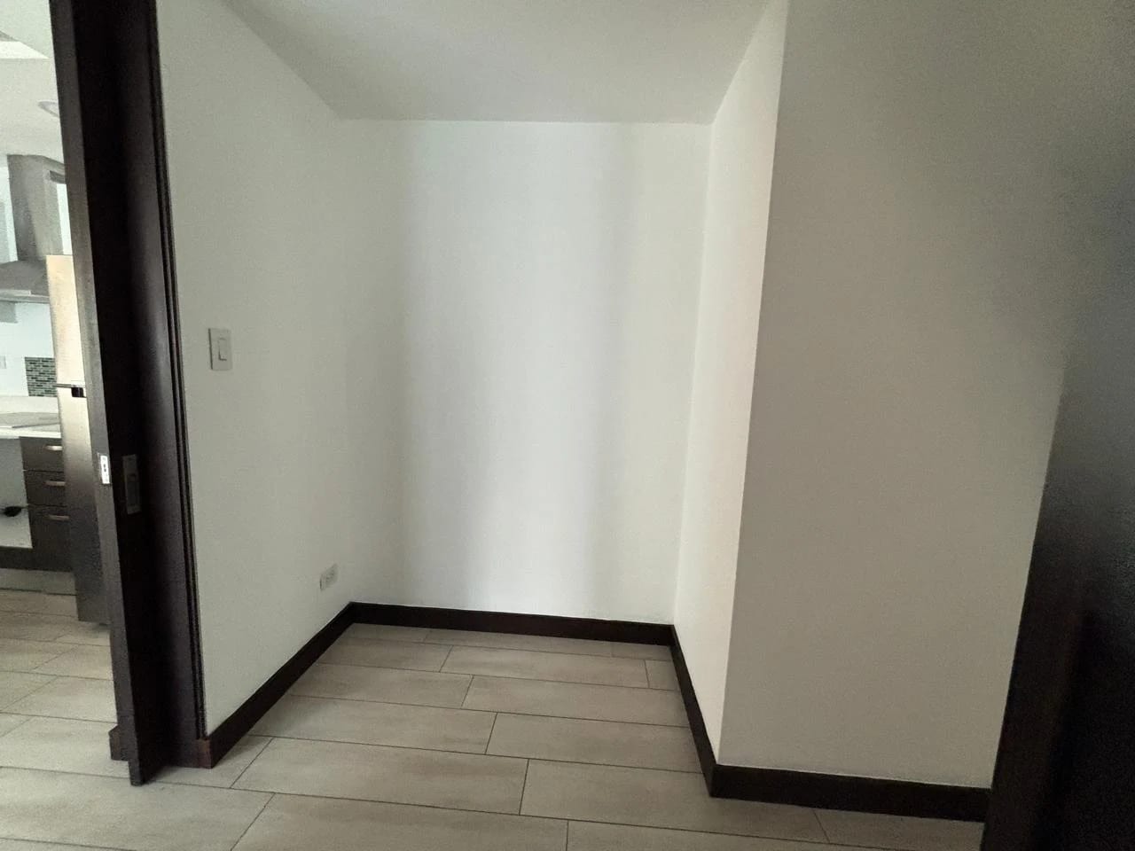 Apartamento en Renta en Edificio LIV, Vista Hermosa 1, zona 15 — Apartamento en Alquiler en Zona 15, Guatemala, Ciudad — foto 7 de 13