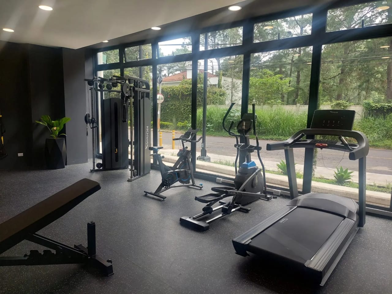 Gimnasio — Apartamento en Renta Nuevo Zona 16 Kanajuyú — Apartamento en Alquiler en Zona 16, Guatemala, Ciudad — foto 7 de 11