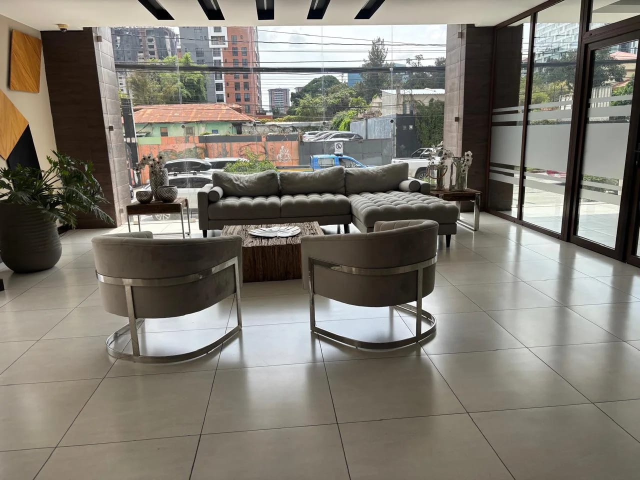 Apartamento en Venta en Habitat Ciudad Vieja, zona 10 — Apartamento en Venta en Habitat Ciudad Vieja, Zona 10, Guatemala, Ciudad — foto 15 de 17