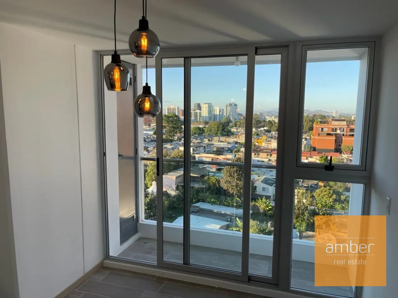 Condado 14, zona 14 — Apartamento en Alquiler en Zona 14, Guatemala, Ciudad — foto 2 de 6