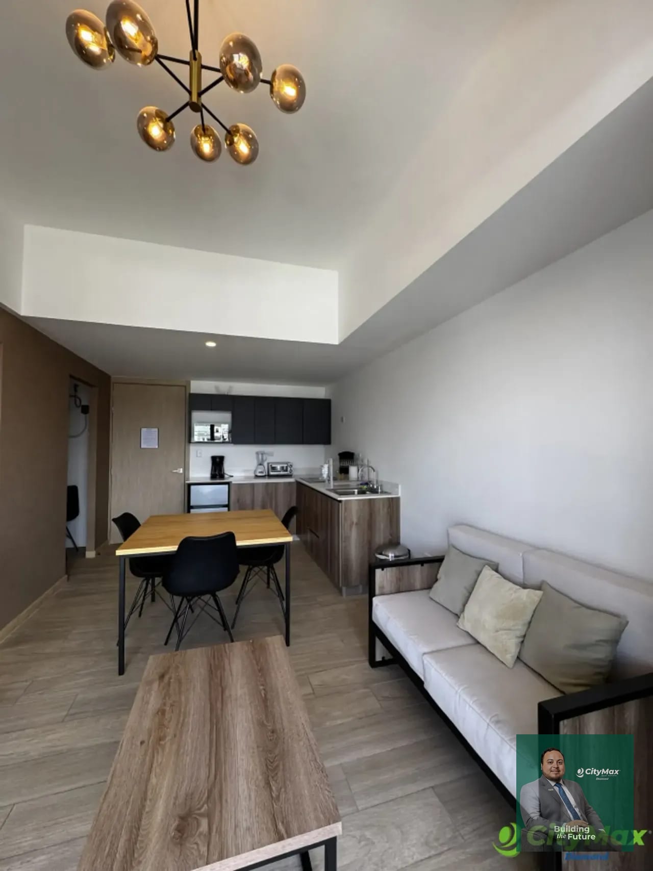Apartamento Amueblado en venta en Zona 10 Nivel Medio — Apartamento en Venta en Zona 10, Guatemala, Ciudad — foto 4 de 4