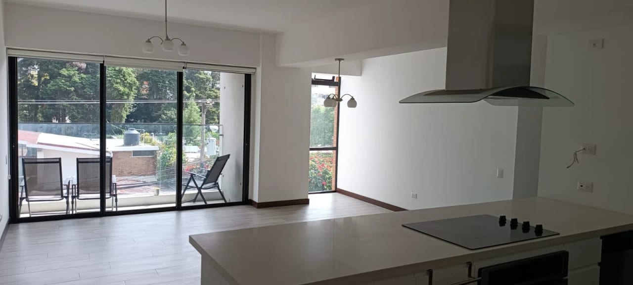 Apartamento en alquiler, Edificio Novus, zona 14 — Apartamento en Alquiler en Novus, Zona 14, Guatemala, Ciudad — foto 1 de 10