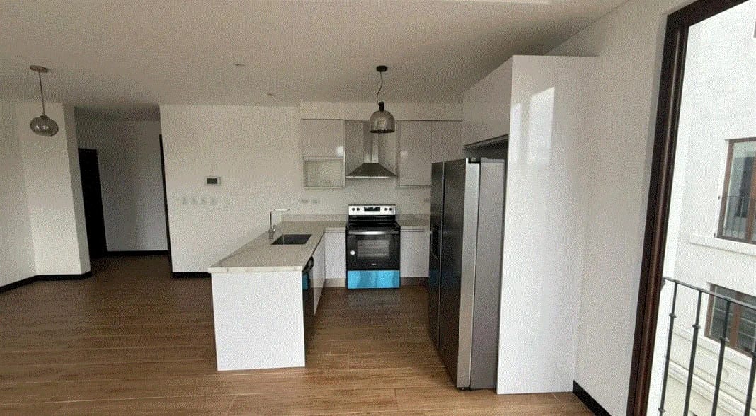 Apartamento en Alquiler, Edificio Lirios de Cayalá 3, zona 16 — Apartamento en Alquiler en Zona 16, Guatemala, Ciudad — foto 2 de 12
