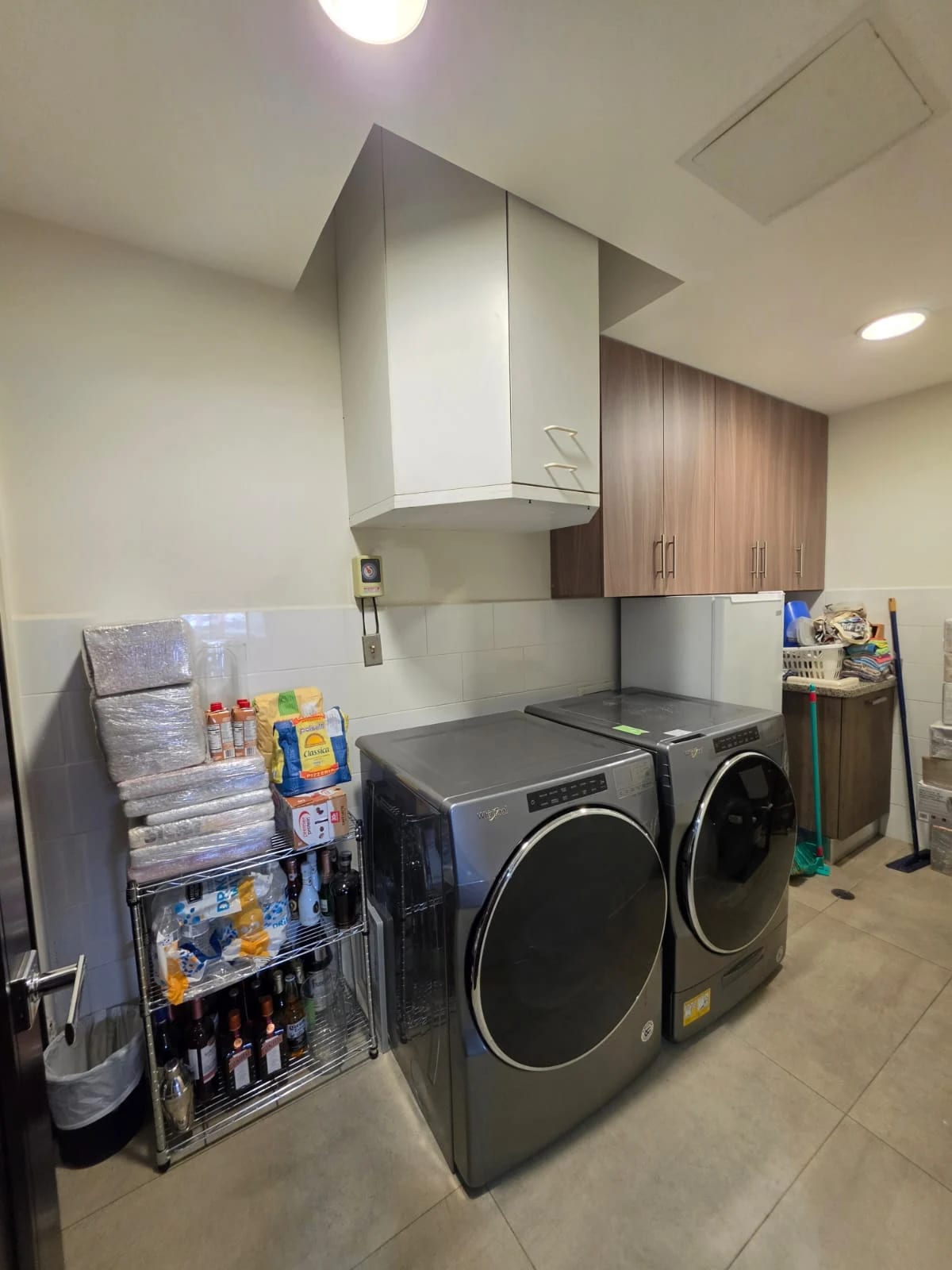 Apartamento en alquiler, Edificio Santa Sofia, zona 10 — Apartamento en Alquiler en Santa Sofía, Zona 10, Guatemala, Ciudad — foto 12 de 12