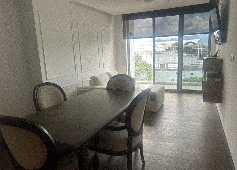 Apartamento Amueblado para estrenar en alquiler, Edificio Atarah, z 10 — Apartamento en Alquiler en Atarah, Zona 10, Guatemala, Ciudad — foto 3 de 9