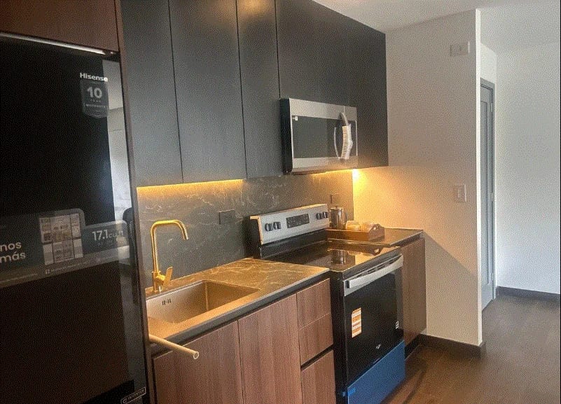 Apartamento Amueblado para estrenar en alquiler, Edificio Atarah, z 10 — Apartamento en Alquiler en Atarah, Zona 10, Guatemala, Ciudad — foto 4 de 9