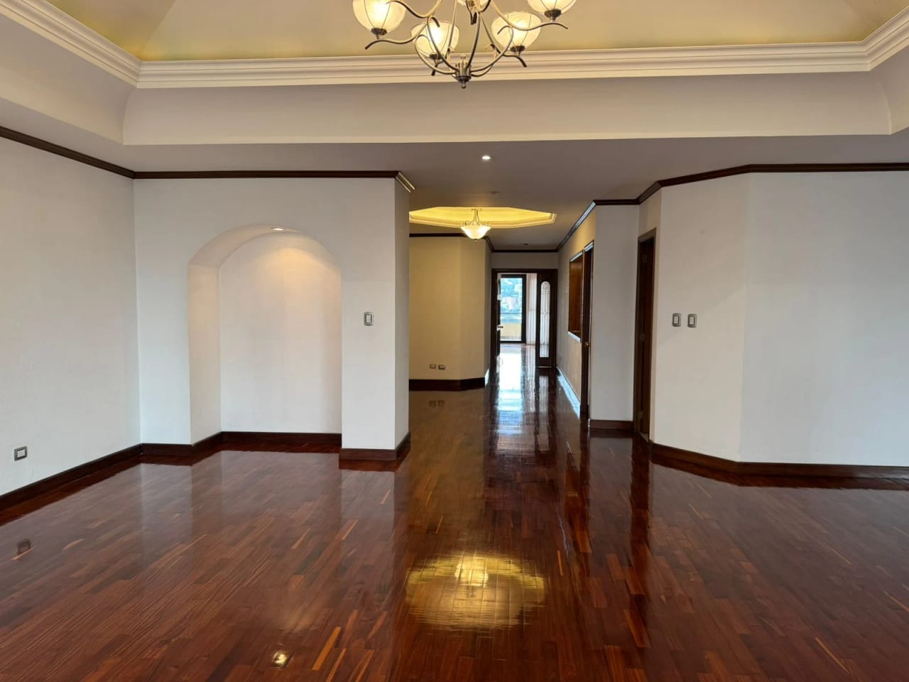 Apartamento Penthouse en venta, zona 10 — Apartamento en Venta en Zona 10, Guatemala, Ciudad — foto 5 de 10