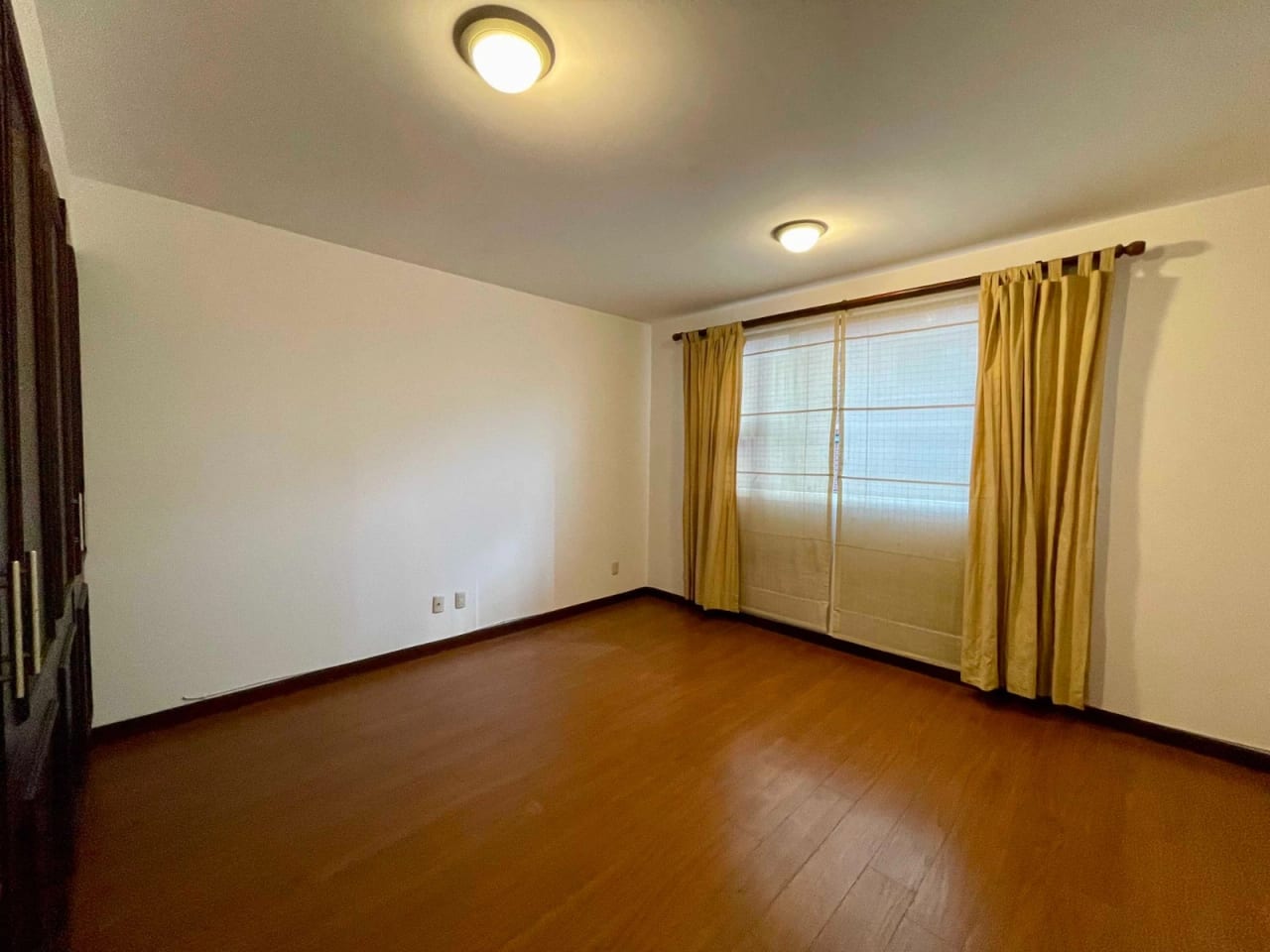 Apartamento en alquiler, Edificio Vivaldi, zona 14 — Apartamento en Venta en Vivaldi, Zona 14, Guatemala, Ciudad — foto 8 de 9
