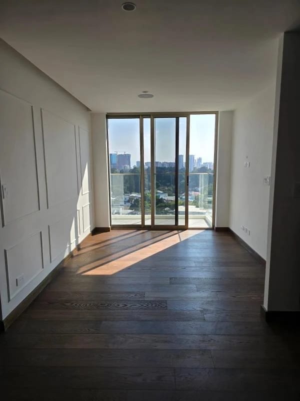 Apartamento de Lujo en alquiler, Edificio Atarah, zona 10 — Apartamento en Alquiler en Atarah, Zona 10, Guatemala, Ciudad — foto 2 de 15