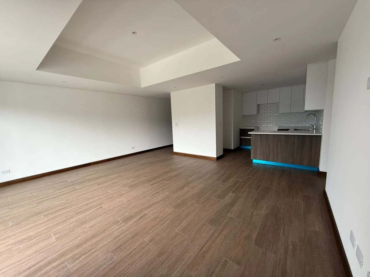Apartamento en alquiler, Edificio Naru, zona 16 — Apartamento en Alquiler en Zona 16, Guatemala, Ciudad — foto 3 de 9