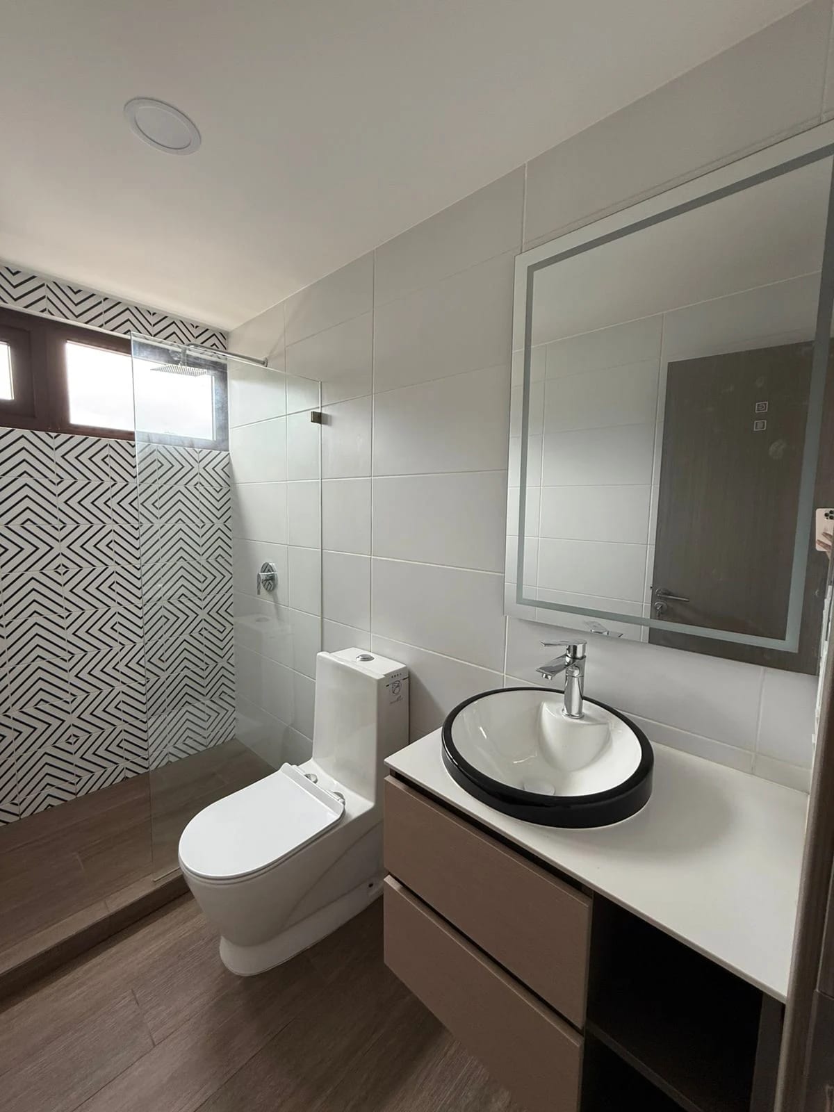 Apartamento en venta, Edificio Naru, zona 16 — Apartamento en Venta en Zona 16, Guatemala, Ciudad — foto 7 de 9