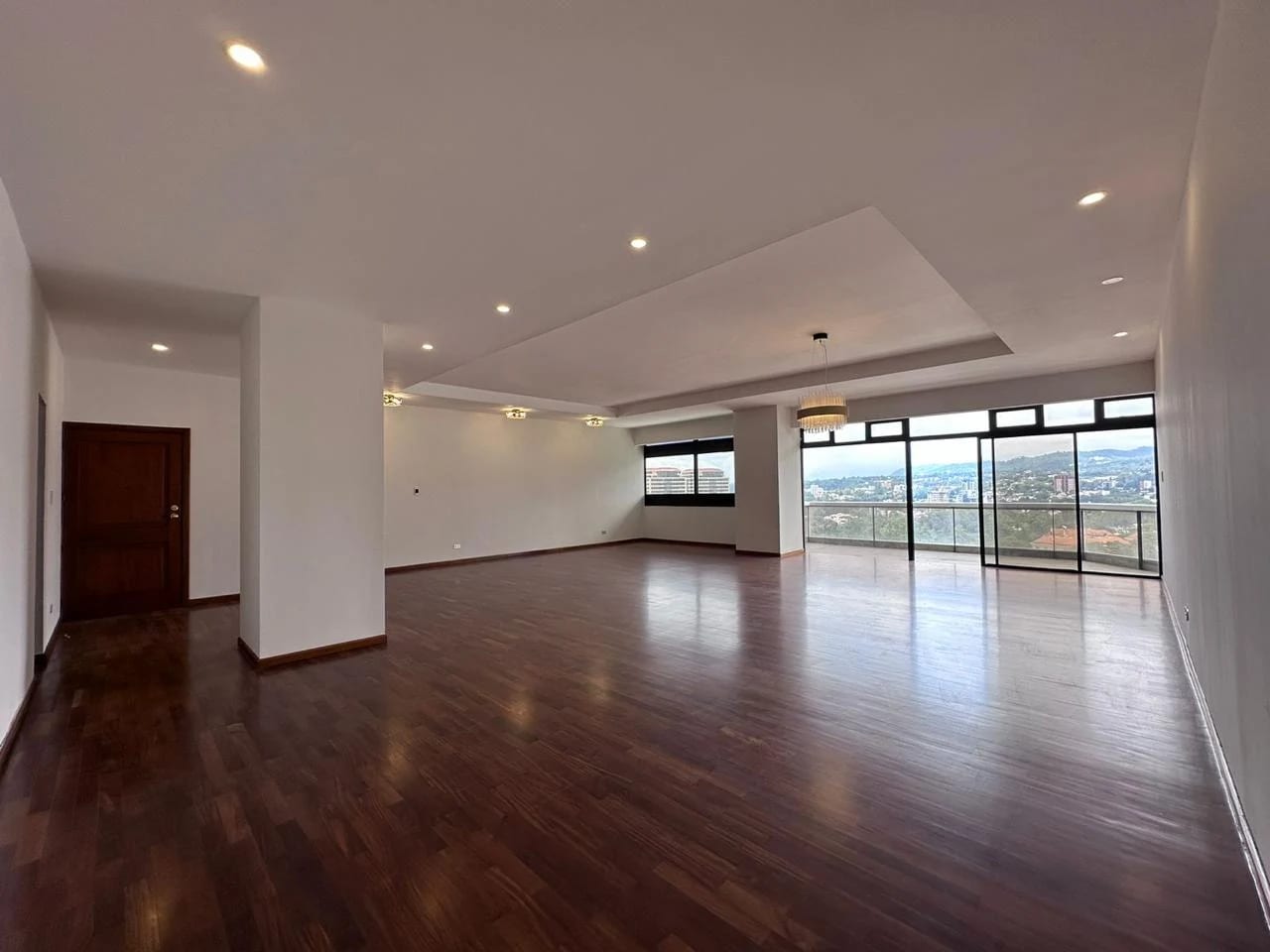 Apartamento en venta, Edificio Tiffany 1, zona 10 — Apartamento en Venta en Tiffany, Zona 10, Guatemala, Ciudad — foto 2 de 8