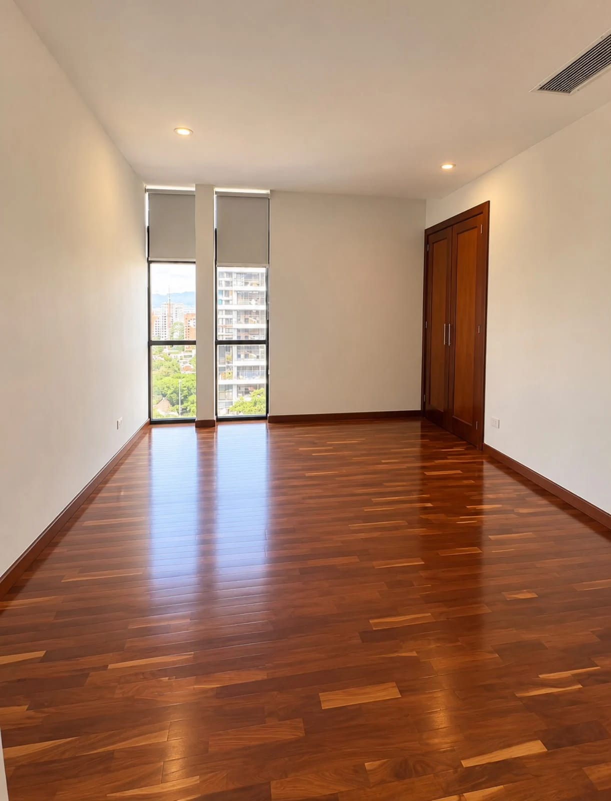 Apartamento en venta, Edificio Tiffany 1, zona 10 — Apartamento en Venta en Tiffany, Zona 10, Guatemala, Ciudad — foto 6 de 8