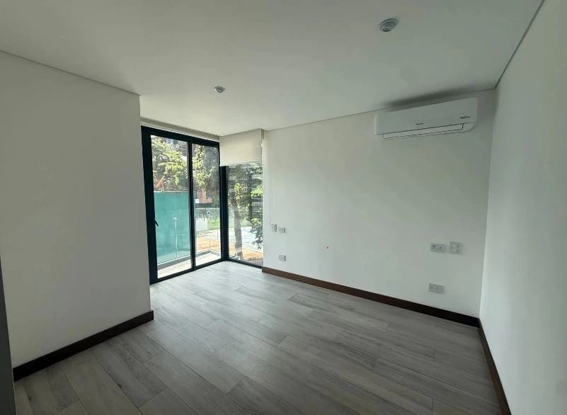 Apartamento en venta, Edificio Reserva Diez, zona 10 — Apartamento en Venta en Reserva Diez, Zona 10, Guatemala, Ciudad — foto 6 de 14