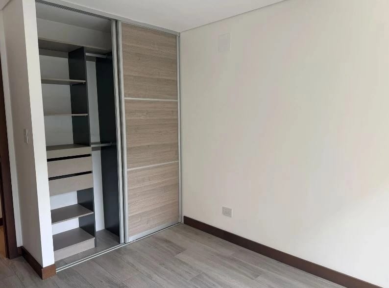 Apartamento en venta, Edificio Reserva Diez, zona 10 — Apartamento en Venta en Reserva Diez, Zona 10, Guatemala, Ciudad — foto 8 de 14