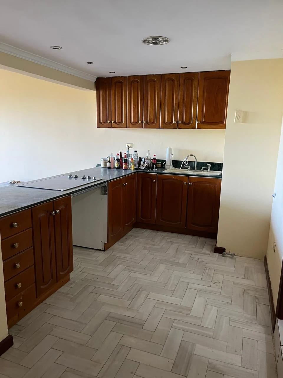 Exclusivo Penthouse en alquiler, Andes de la Montaña, zona 16 — Apartamento en Alquiler en Zona 16, Guatemala, Ciudad — foto 4 de 15