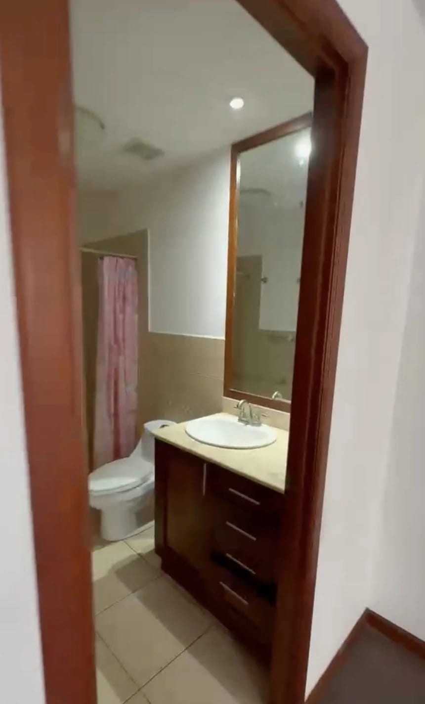 Apartamento Exclusivo en alquiler, Edificio Botticelli 2, zona 15 — Apartamento en Alquiler en Botticelli II, Zona 15, Guatemala, Ciudad — foto 12 de 15