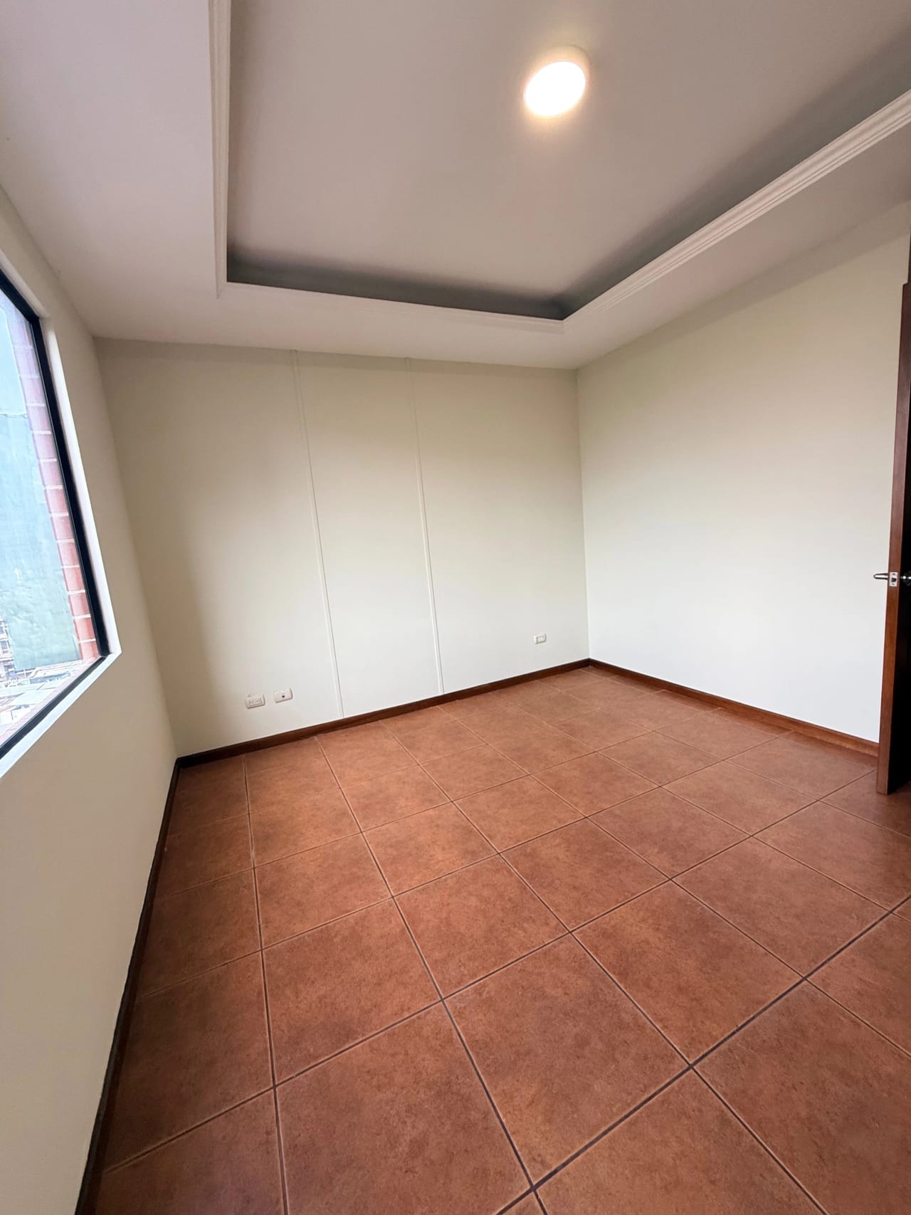 Apartamento en Alquiler, Edificio Torre del Valle, zona 10 — Apartamento en Alquiler en Torre Del Valle, Zona 10, Guatemala, Ciudad — foto 13 de 17