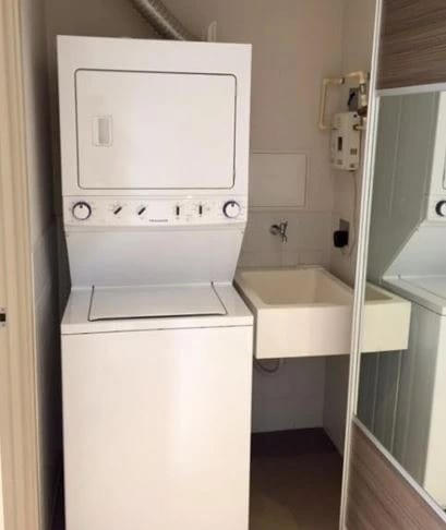Moderno Apartamento en alquiler, Edificio Veinti4, zona 10 — Apartamento en Alquiler en Veinti4, Zona 10, Guatemala, Ciudad — foto 14 de 17