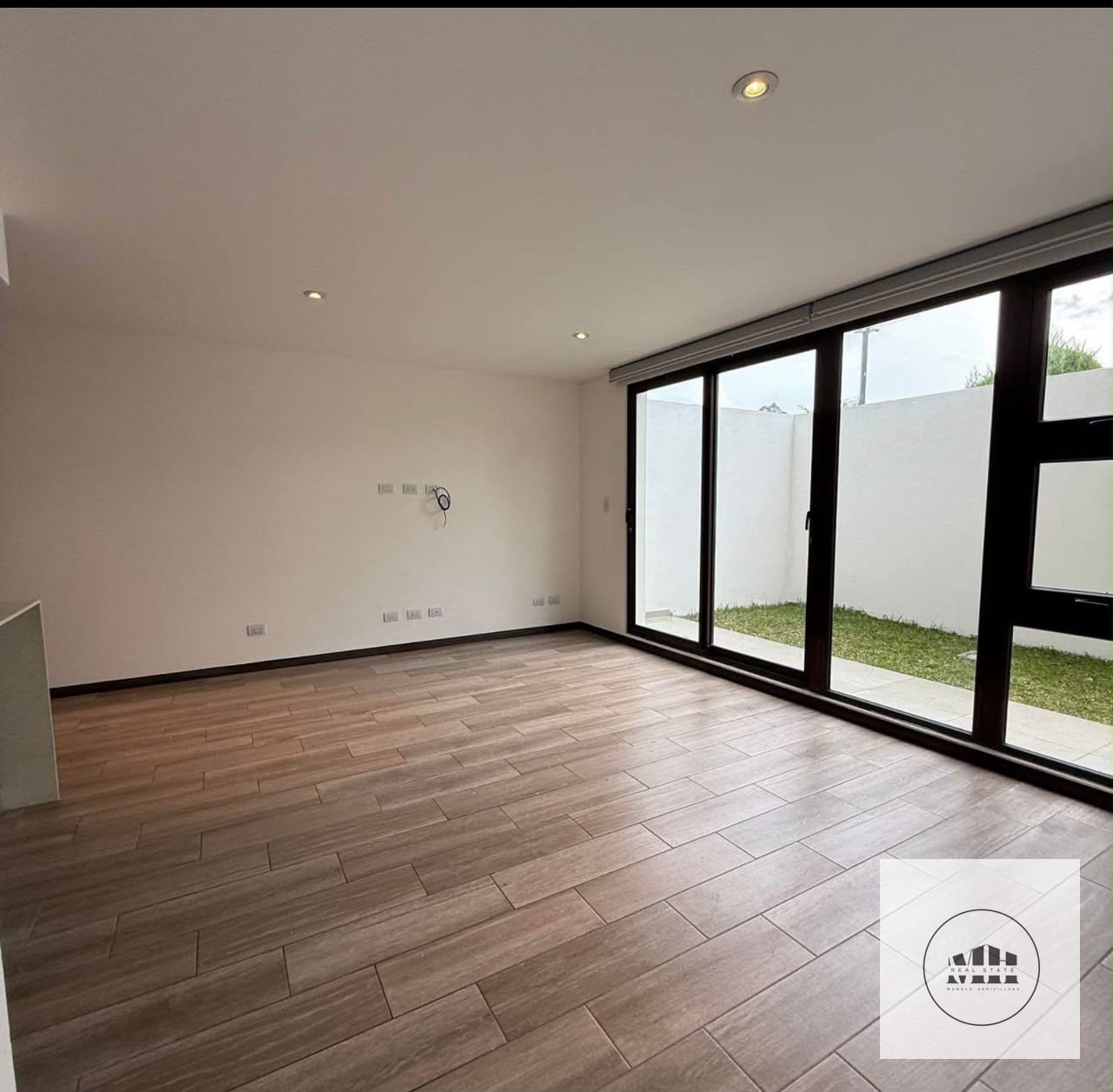 Apartamento con jardin — Apartamento en Alquiler en San Isidro 20/21, Zona 16, Guatemala, Ciudad — foto 13 de 15