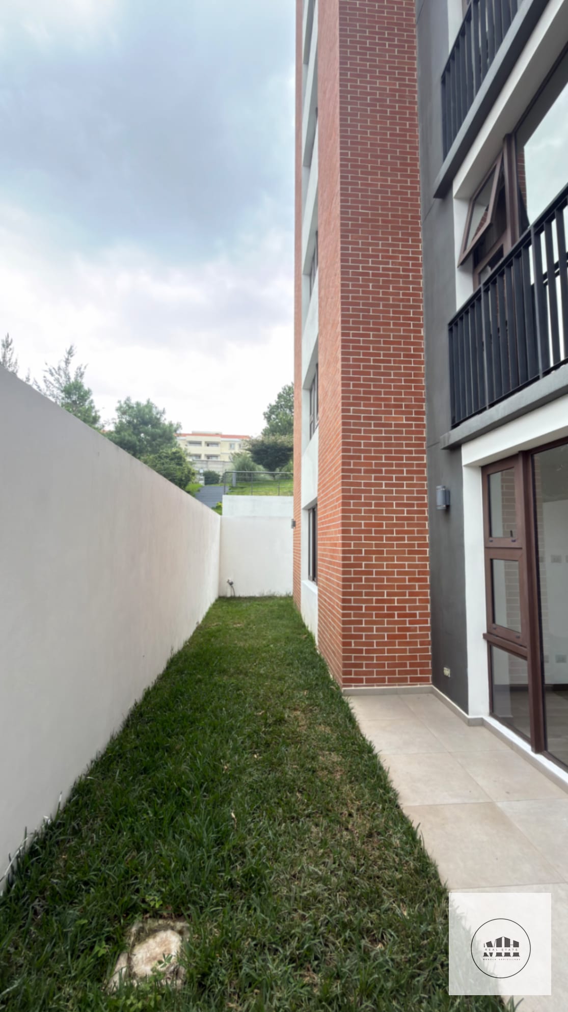 Espectacular apartamento con jardín zona 16 — Apartamento en Venta en San Isidro 20/21, Zona 16, Guatemala, Ciudad — foto 8 de 17