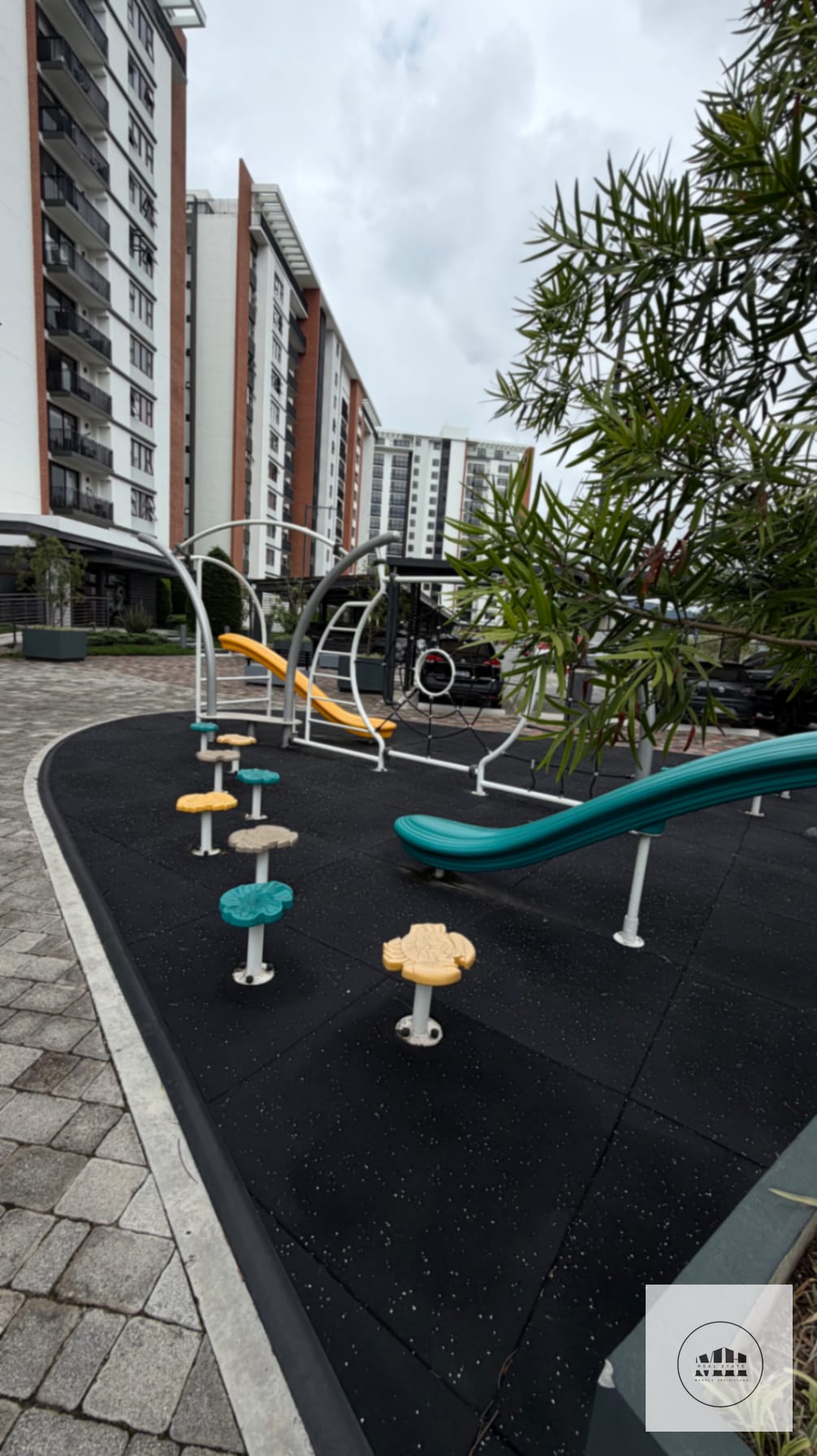 Espectacular apartamento con jardín zona 16 — Apartamento en Venta en San Isidro 20/21, Zona 16, Guatemala, Ciudad — foto 16 de 17