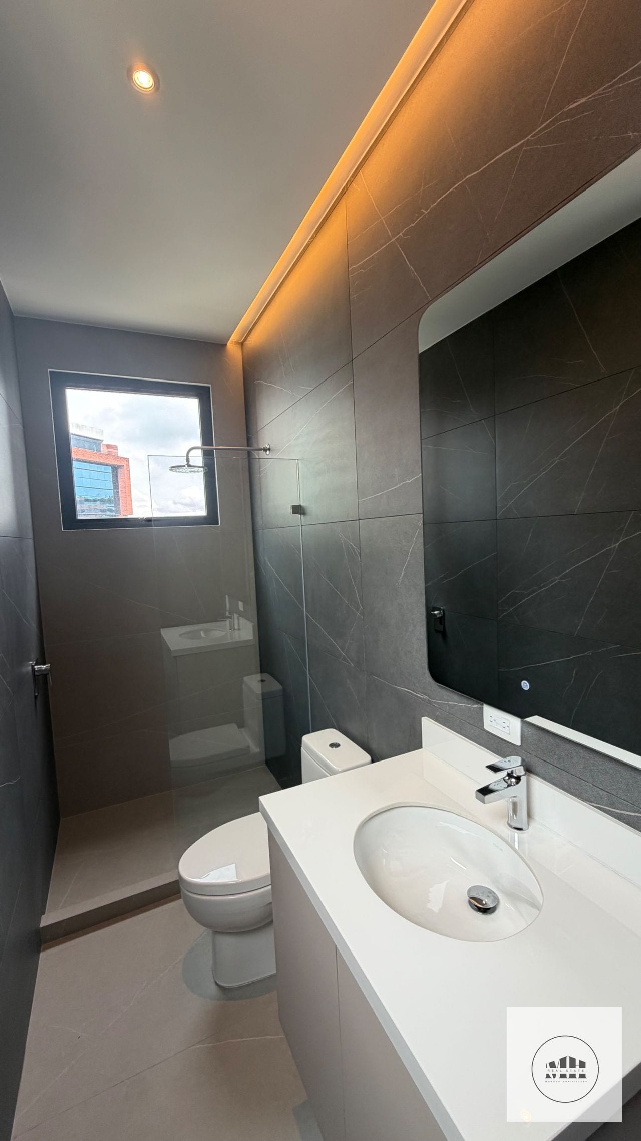 Bello y moderno zona 14 — Apartamento en Venta en Zona 14, Guatemala, Ciudad — foto 8 de 14