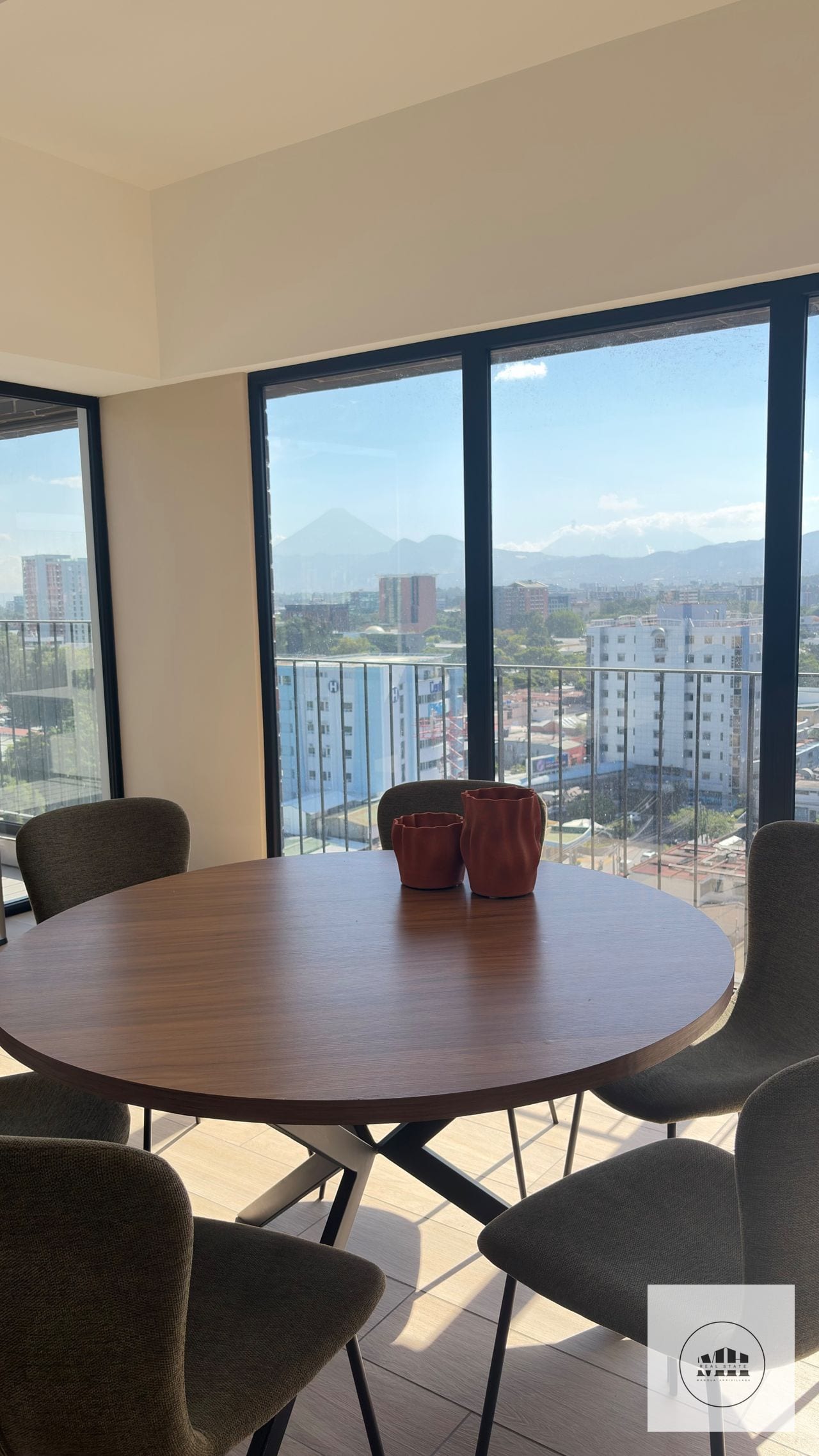 Moderno apartamento zona 10 — Apartamento en Venta en Meraki Z10, Zona 10, Guatemala, Ciudad — foto 12 de 14