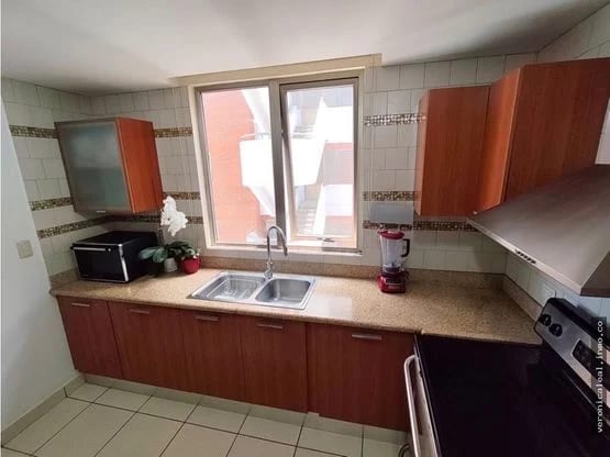 Zona 10 Jardines del Acueducto Apartamento en venta y renta — Apartamento en Alquiler en Zona 10, Guatemala, Ciudad — foto 4 de 17