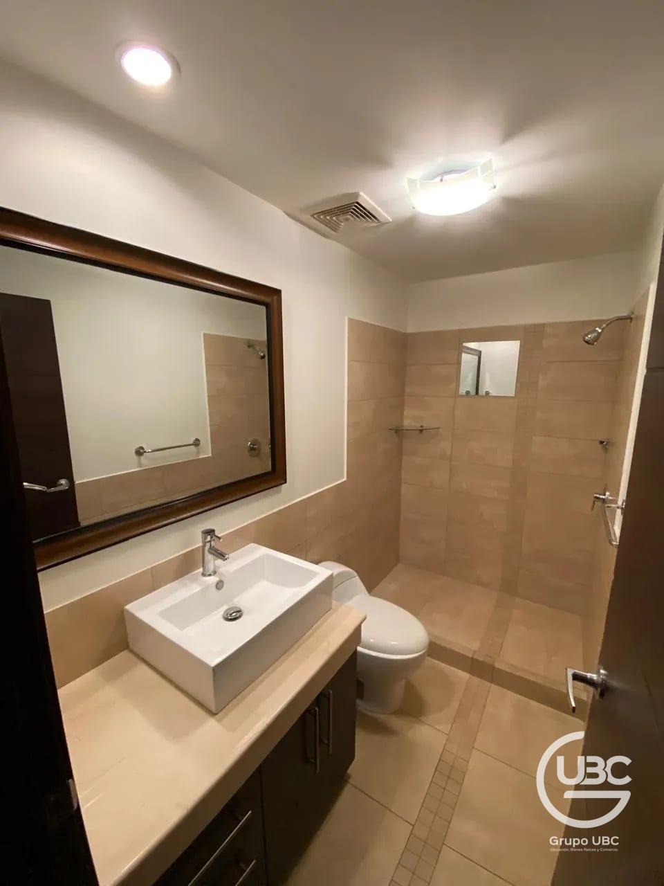 Apartamento en renta en Attica Zona 14 — Apartamento en Alquiler en Attica, Zona 14, Guatemala, Ciudad — foto 10 de 16