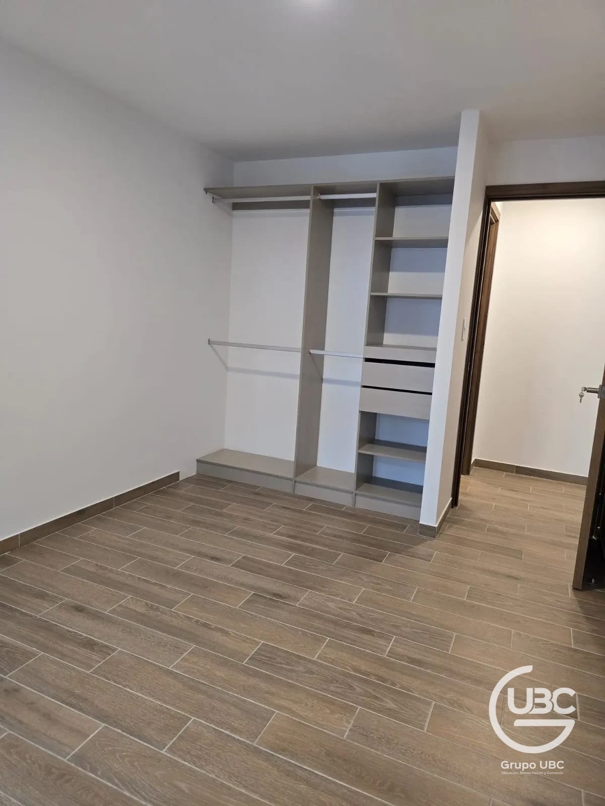 Apartamento en renta en Zona 14 Las Américas — Apartamento en Alquiler en Parque 14, Zona 14, Guatemala, Ciudad — foto 6 de 7
