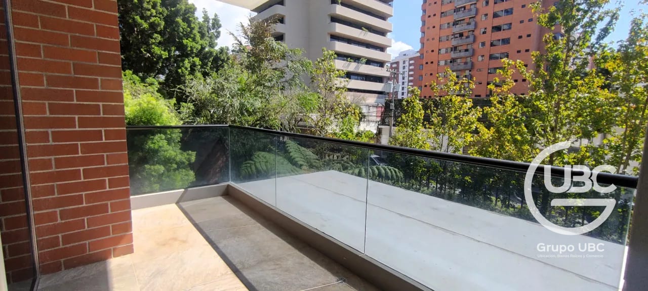 Apartamento en venta en Santa Sofía Zona 10 — Apartamento en Venta en Santa Sofía, Zona 10, Guatemala, Ciudad — foto 2 de 15