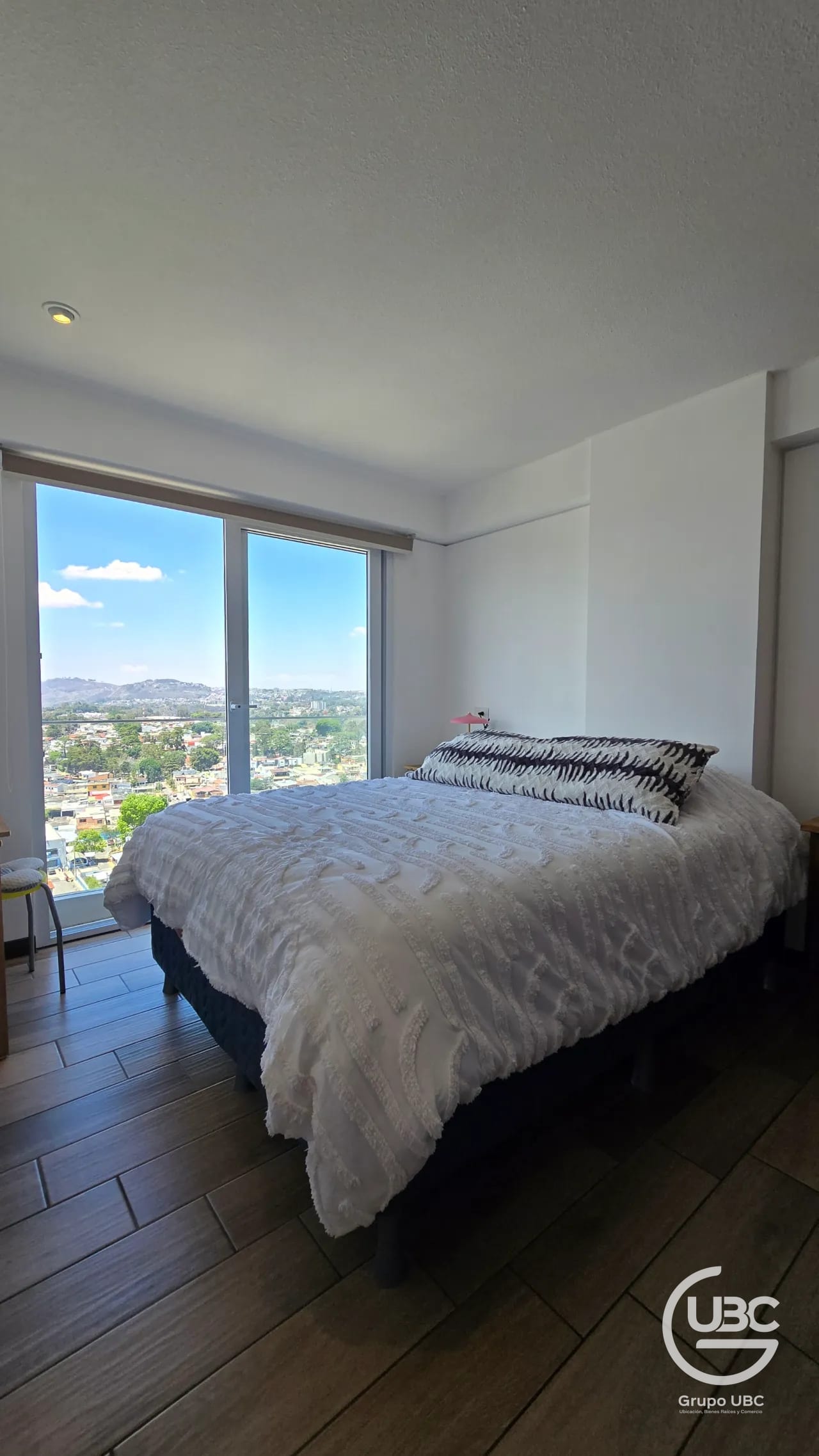 Apartamento en renta amueblado tipo PentHouse en Zona 5 — Apartamento en Alquiler en Casa Asunción, Zona 5, Guatemala, Ciudad — foto 13 de 14