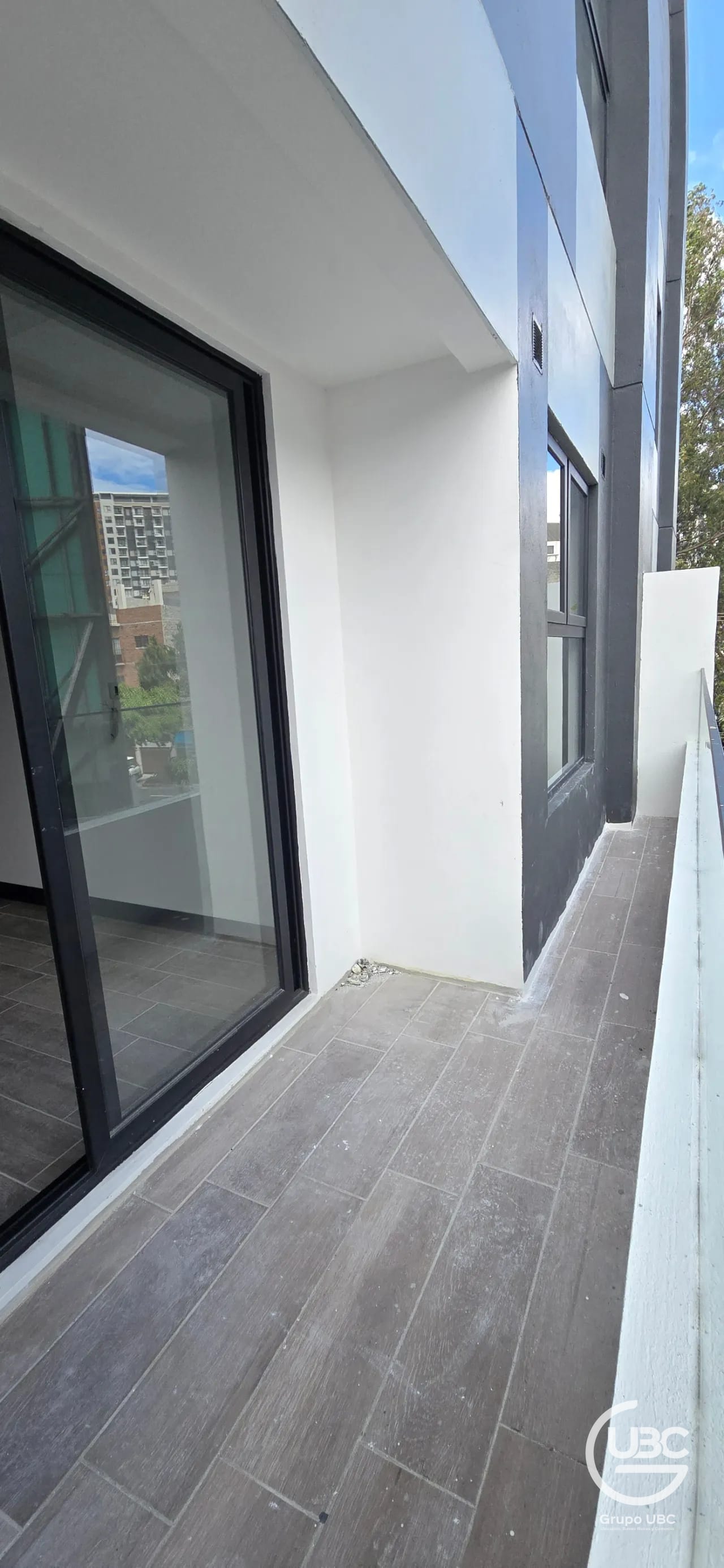 Apartamento en renta en Zona 5 a la par de la Toyota — Apartamento en Alquiler en Zona 5, Guatemala, Ciudad — foto 1 de 8