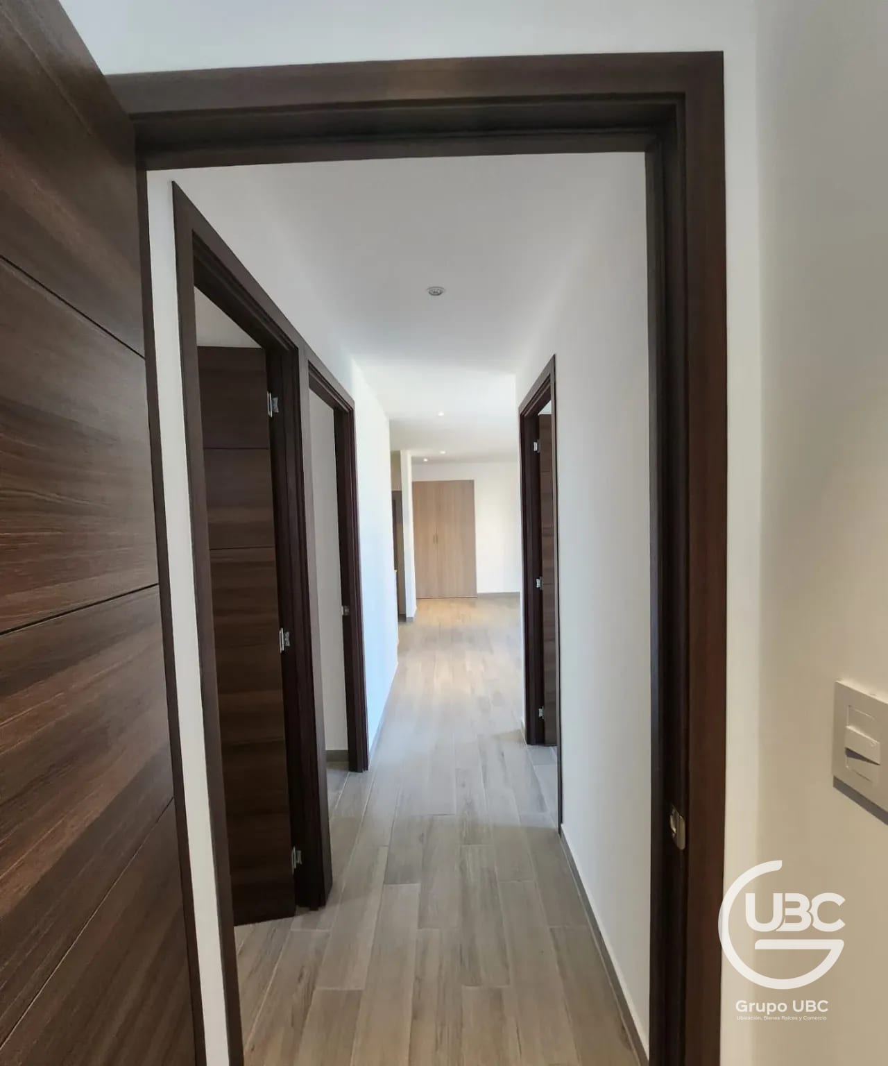 Apartamento en renta en Zona 10 Edificio Parque 10 — Apartamento en Alquiler en Parque 10, Zona 10, Guatemala, Ciudad — foto 8 de 16