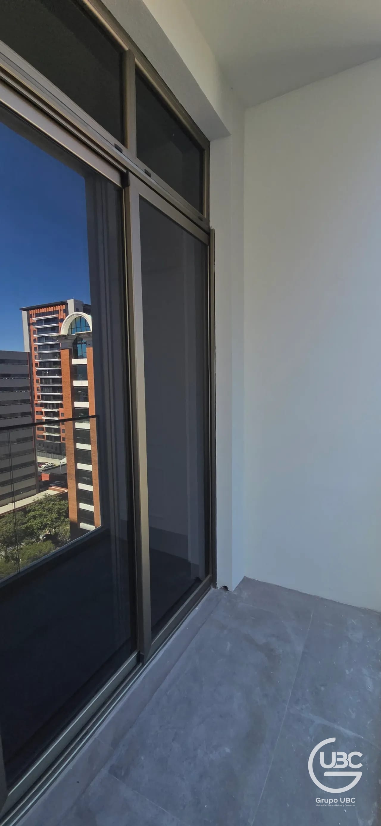 Apartamento en renta en Atarah Zona 10 — Apartamento en Alquiler en Atarah, Zona 10, Guatemala, Ciudad — foto 3 de 14